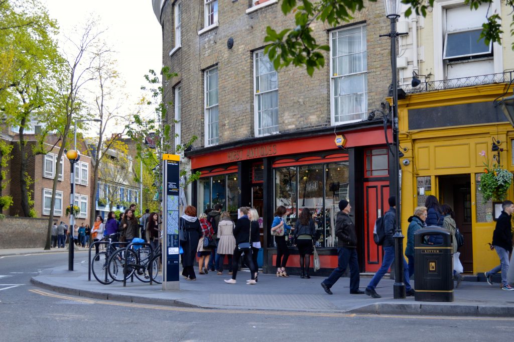 Hirst Antiques in Notting Hill (Credit: Samantha Sault)